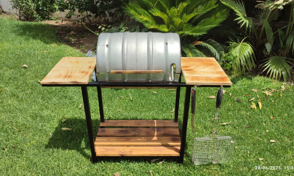 Diseño y fabricación de barbacoa en barril de cerveza - lascositasdemorillo.es